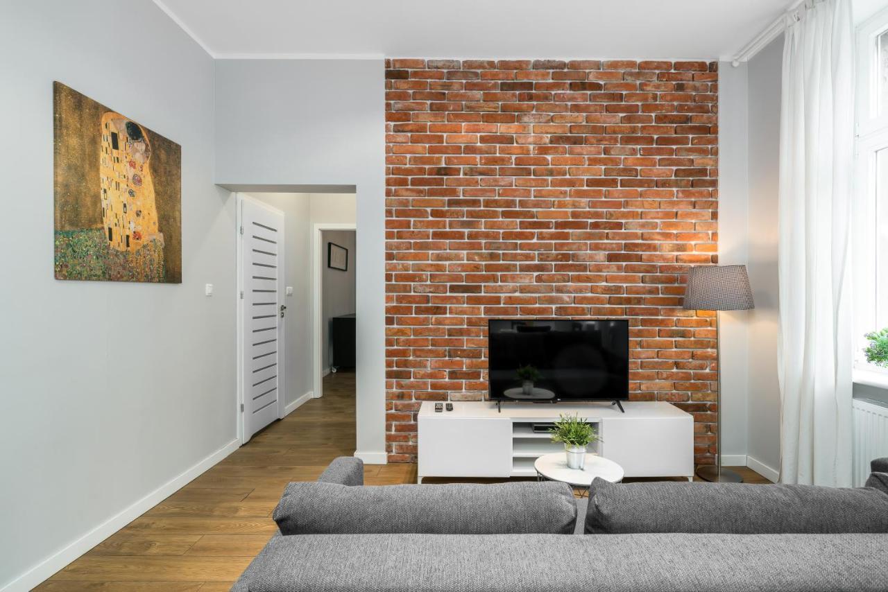 Old Town Apartment Garbary By Noclegi Renters Poznań Exterior foto